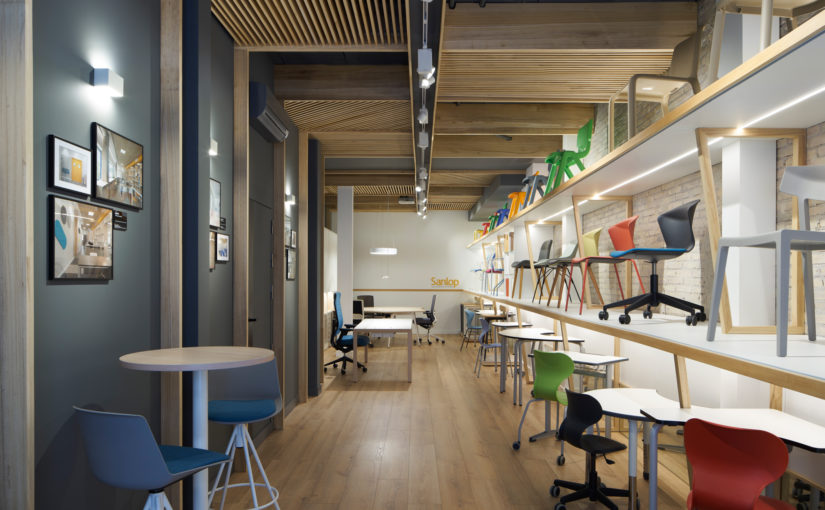 NUEVO PROYECTO DE SAMARUC ESTUDIO DE DISEÑO • SHOWROOM ESPACIO SANLOP, EQUIPAMIENTO INTEGRAL