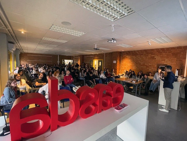 SIMON E INSCA GROUP EN LA JORNADA TÉCNICA DISEÑO DE INTERIORES EASDA 2025