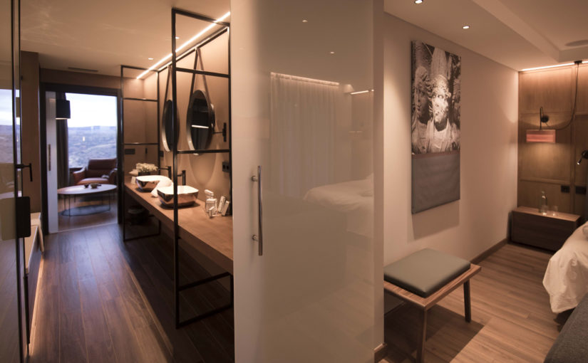 NUEVO PROYECTO DE JUAN CARLOS ORENGA / DAU INTERIORISME · HOTEL VALLIVANA SUITES & SPA