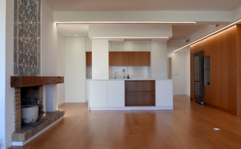 NUEVO PROYECTO DE YRIANA FERRER (DESDECERO ESTUDIO) · REFORMA DE VIVIENDA ME_R